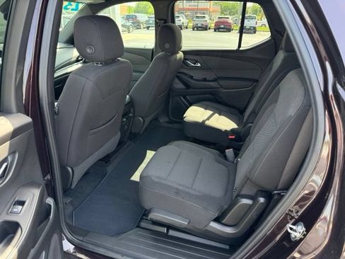 Used 2023 Chevrolet Traverse LT w/ LPO, Floor Liner Package AWD/4WD image 8