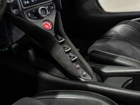 Used 2018 McLaren 720S Performance image 26