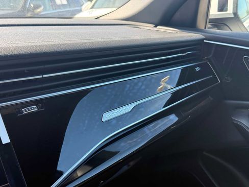New 2025 Audi Q8 Premium Plus image 34