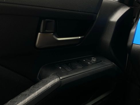 Used 2025 Toyota Tacoma TRD Off-Road image 19