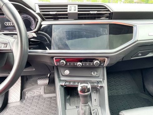 Used 2020 Audi Q3 2.0T Premium Plus w/ Premium Plus Package image 12