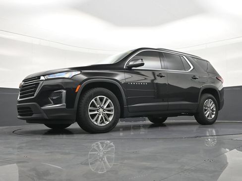 Used 2023 Chevrolet Traverse LT FWD image 22