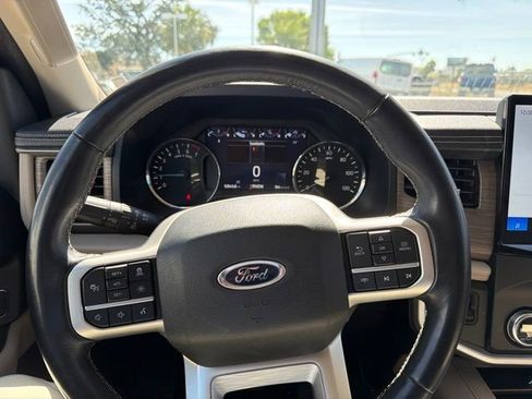 Used 2024 Ford Expedition Max Limited AWD/4WD image 8