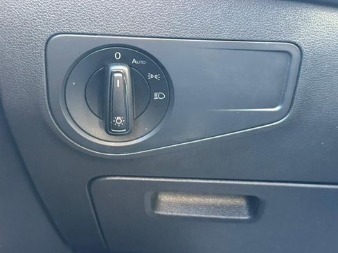 Used 2019 Volkswagen Tiguan S AWD/4WD image 17
