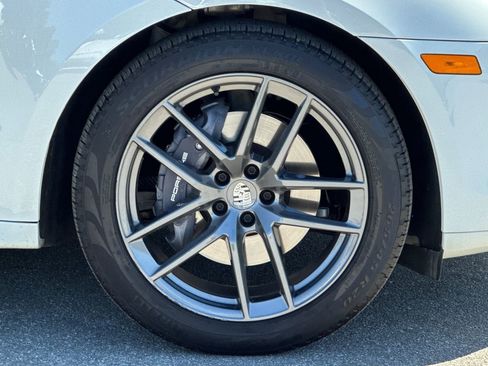 Used 2025 Porsche Macan Turbo AWD/4WD image 42