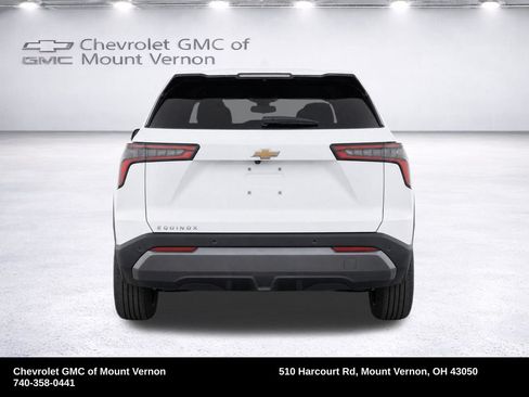 Used 2026 Chevrolet Equinox LT w/ Convenience Package II FWD image 8