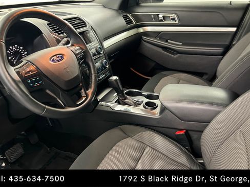 Used 2017 Ford Explorer XLT FWD image 15