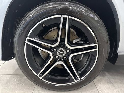 Certified 2025 Mercedes-Benz GLS 450 4MATIC image 10