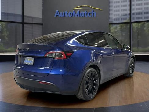 Used 2023 Tesla Model Y Long Range image 10