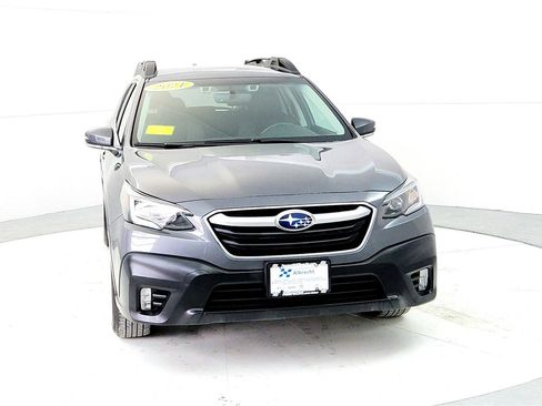 Used 2021 Subaru Outback Premium image 8
