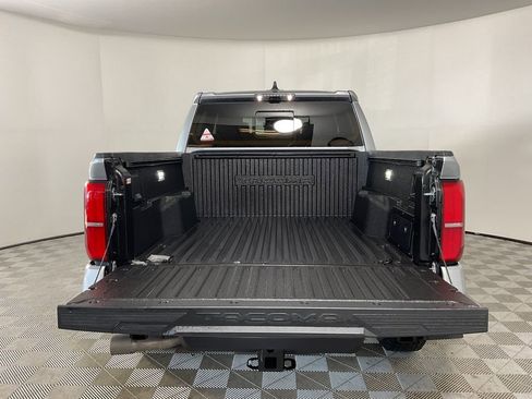 Used 2024 Toyota Tacoma 4x4 Double Cab image 17