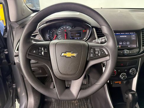 Used 2020 Chevrolet Trax LS w/ Tint and Cruise Package image 15