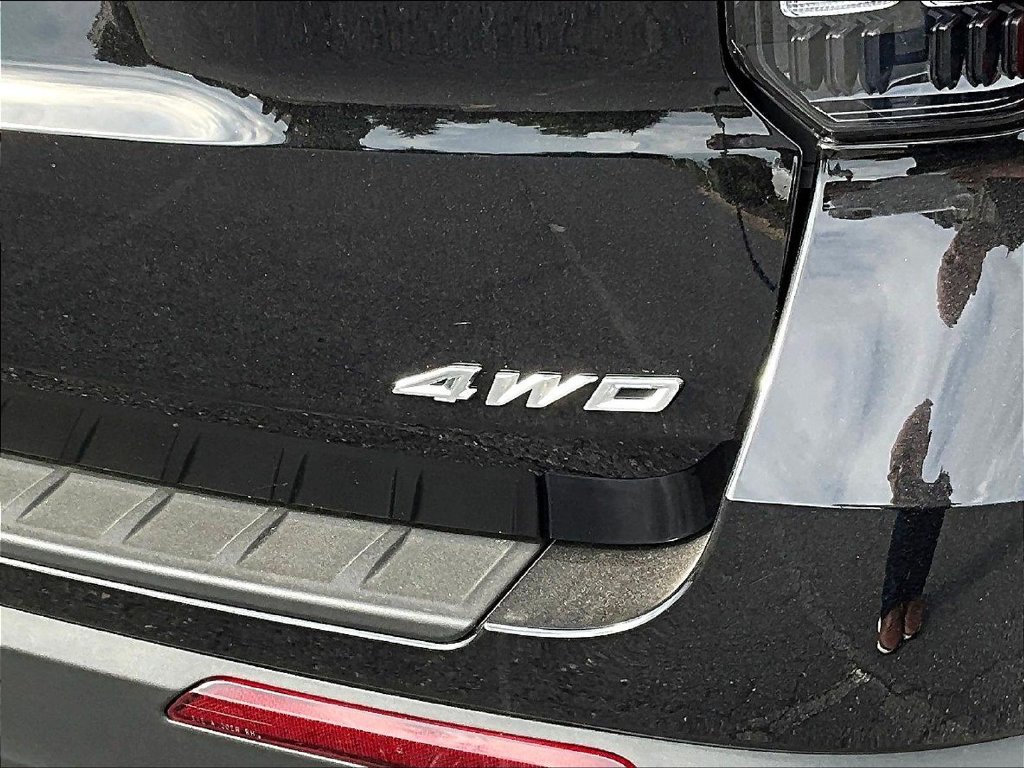 New 2026 Ford Explorer ST-Line w/ ST-Line Street Pack AWD/4WD image 8