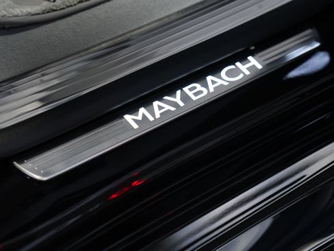 Used 2025 Mercedes-Benz Maybach GLS 600 4MATIC image 35