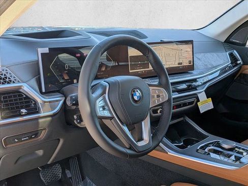 New 2026 BMW X7 xDrive40i image 3