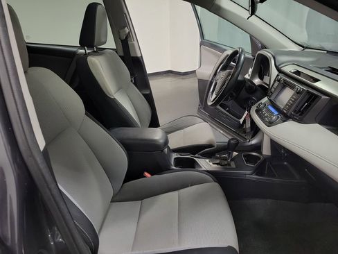 Used 2016 Toyota RAV4 XLE AWD/4WD image 21