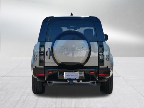 Used 2024 Land Rover Defender 130 X image 6
