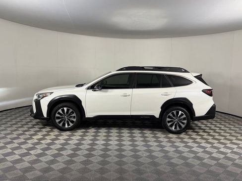 Used 2023 Subaru Outback Limited XT AWD/4WD image 11