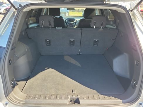 Used 2019 Chevrolet Equinox LS image 7