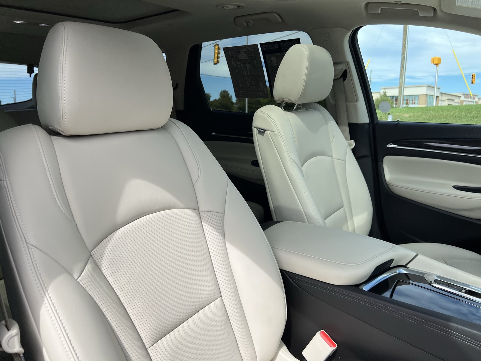 Used 2023 Buick Enclave Essence w/ Experience Buick Package FWD image 34