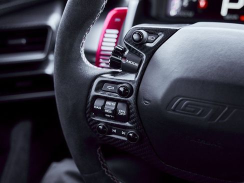 Used 2020 Ford GT Carbon Series image 63