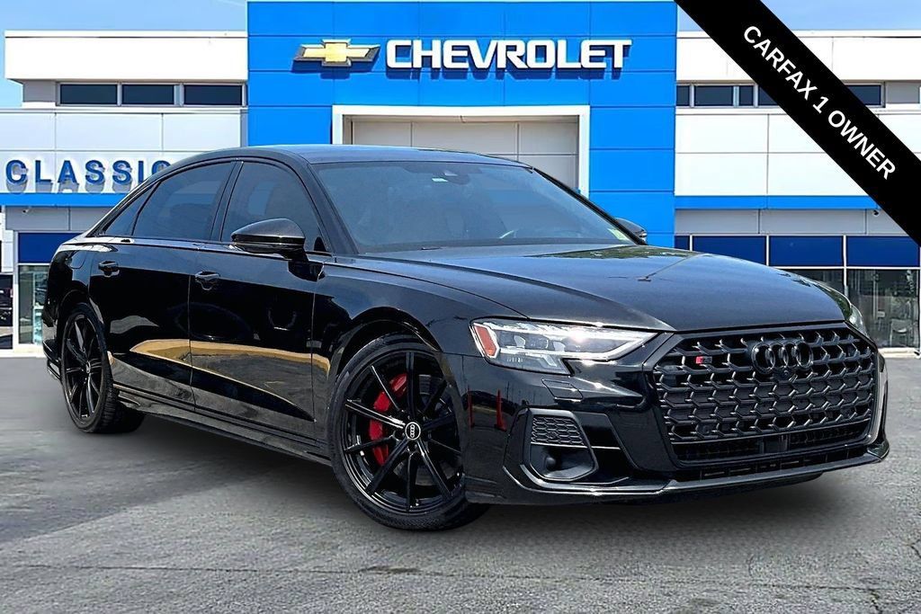 Used 2023 Audi S8 AWD/4WD image 1