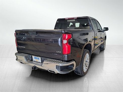 Used 2022 Chevrolet Silverado 1500 LTZ w/ LTZ Premium Package image 5