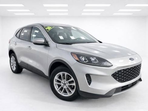 Used 2020 Ford Escape SE image 1