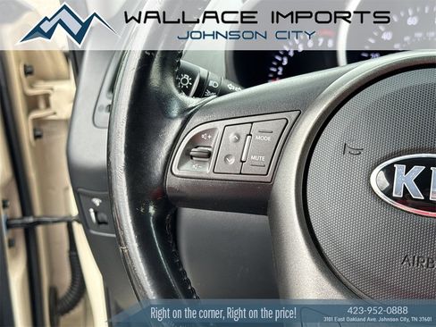 Used 2013 Kia Soul + image 27