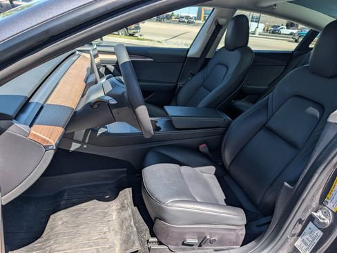 Used 2022 Tesla Model 3 Long Range AWD/4WD image 7