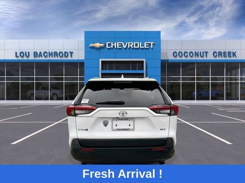 Used 2023 Toyota RAV4 XLE w/ Convenience Package FWD image 7