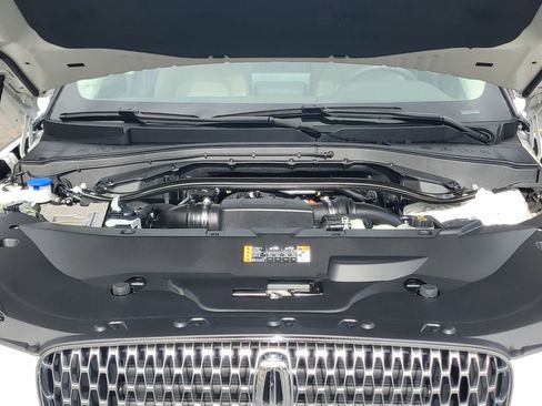 Certified 2023 Lincoln Aviator AWD w/ Premium Package image 8