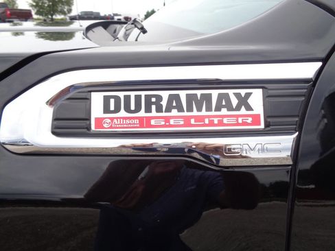 Used 2020 GMC Sierra 3500 Denali w/ Denali Ultimate Package image 19