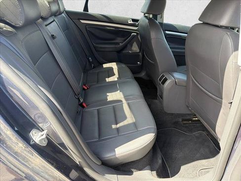 Used 2009 Volkswagen Jetta SE FWD image 20