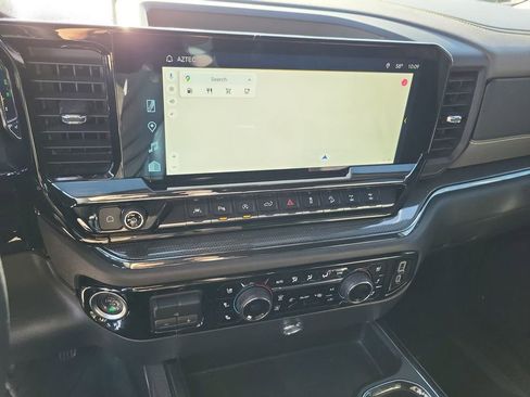 Used 2024 Chevrolet Silverado 1500 ZR2 image 19