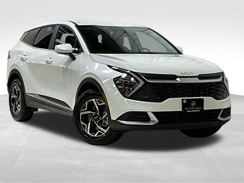 Used 2024 Kia Sportage LX image 1