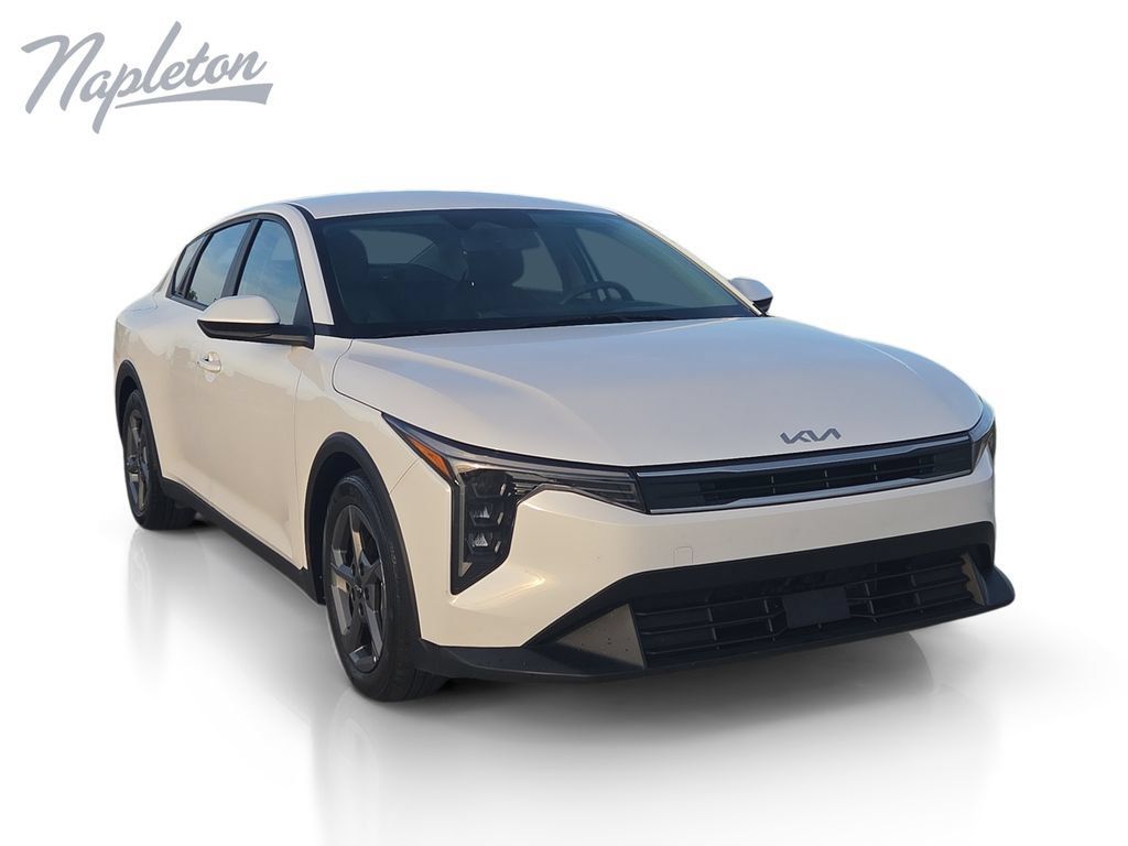 Used 2025 Kia K4 FWD image 8