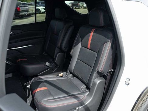 New 2026 Chevrolet Traverse RS image 14