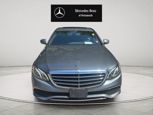 Used 2017 Mercedes-Benz E 300 4MATIC image 8