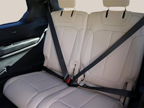 New 2025 Jeep Grand Cherokee L Limited image 17