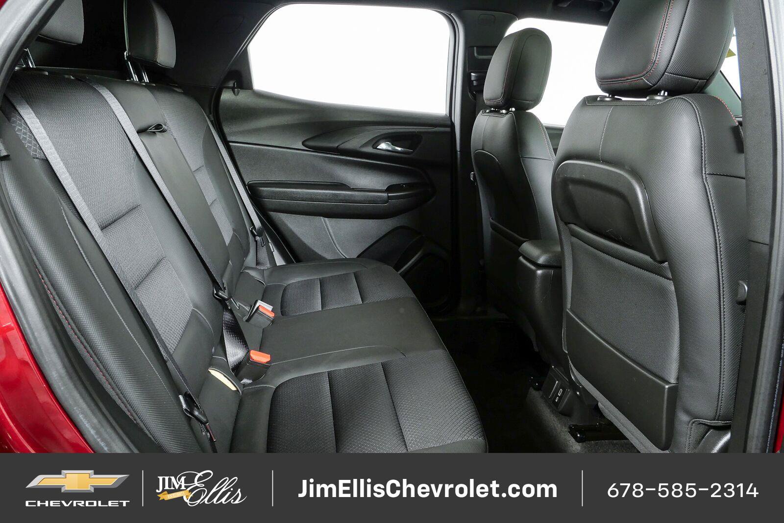 Used 2022 Chevrolet TrailBlazer RS w/ Sun and Liftgate Package FWD image 21