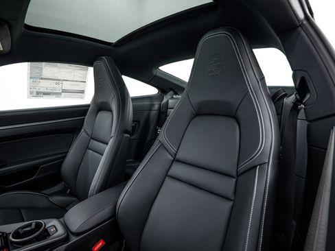 New 2026 Porsche 911 Carrera 4S image 23