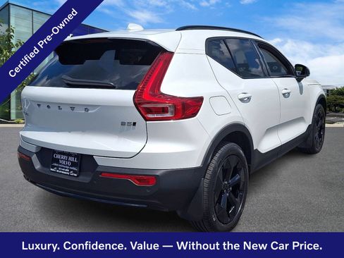 Certified 2024 Volvo XC40 B5 Plus w/ Protection Package Premier AWD/4WD image 7