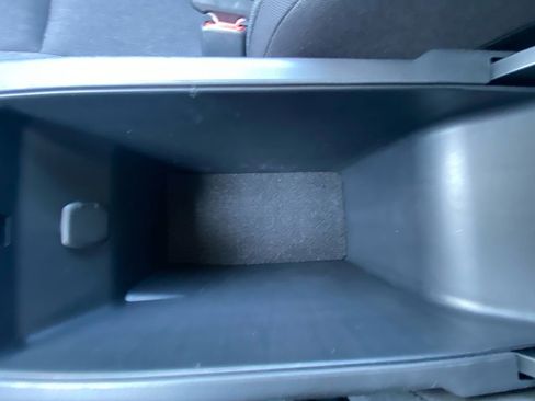 Used 2025 Toyota Camry LE w/ Convenience Package image 24