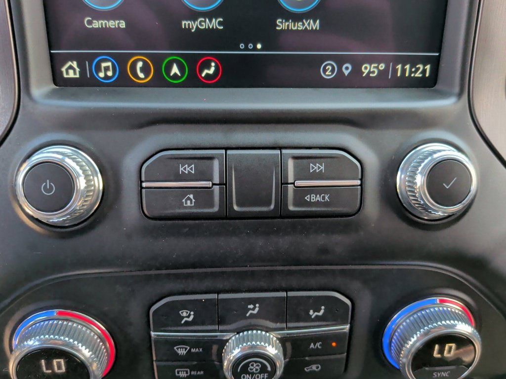 Used 2021 GMC Sierra 1500 AT4 w/ AT4 Premium Package AWD/4WD image 28