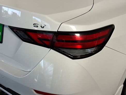 Used 2024 Nissan Sentra SV w/ SV Premium Package image 34