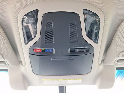 Used 2020 Subaru Outback Limited w/ Popular Package #2 image 21