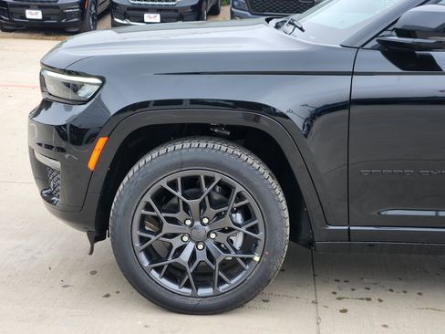 New 2025 Jeep Grand Cherokee L Summit w/ Obsidian Package image 9