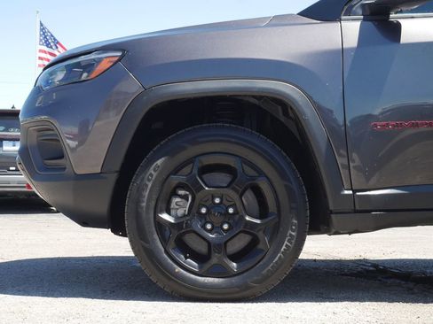 Used 2024 Jeep Compass Trailhawk AWD/4WD image 12