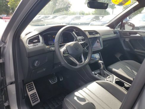 Used 2022 Volkswagen Tiguan SE R-Line AWD/4WD image 20